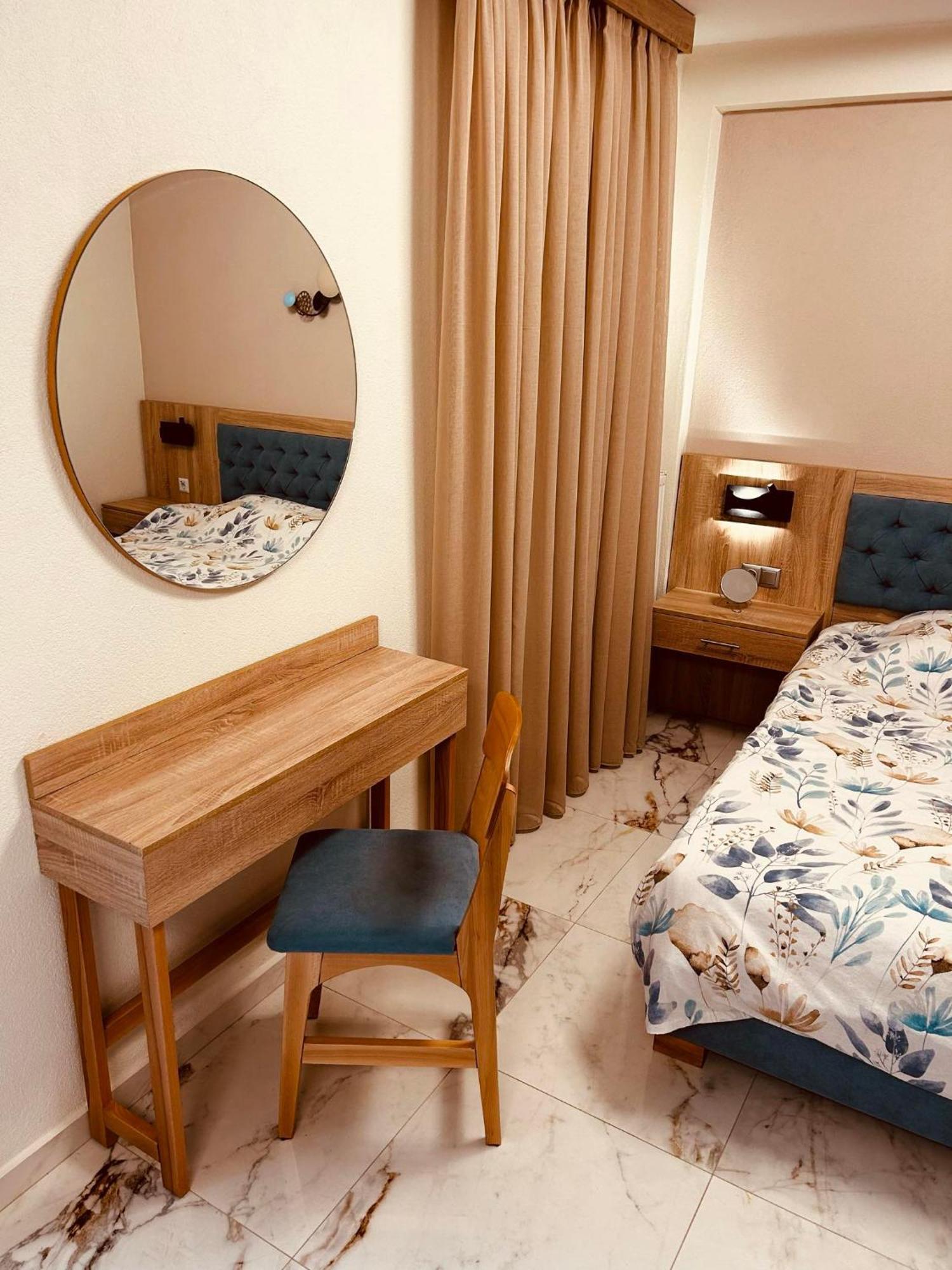 Marble House Apartment Кавала Екстериор снимка