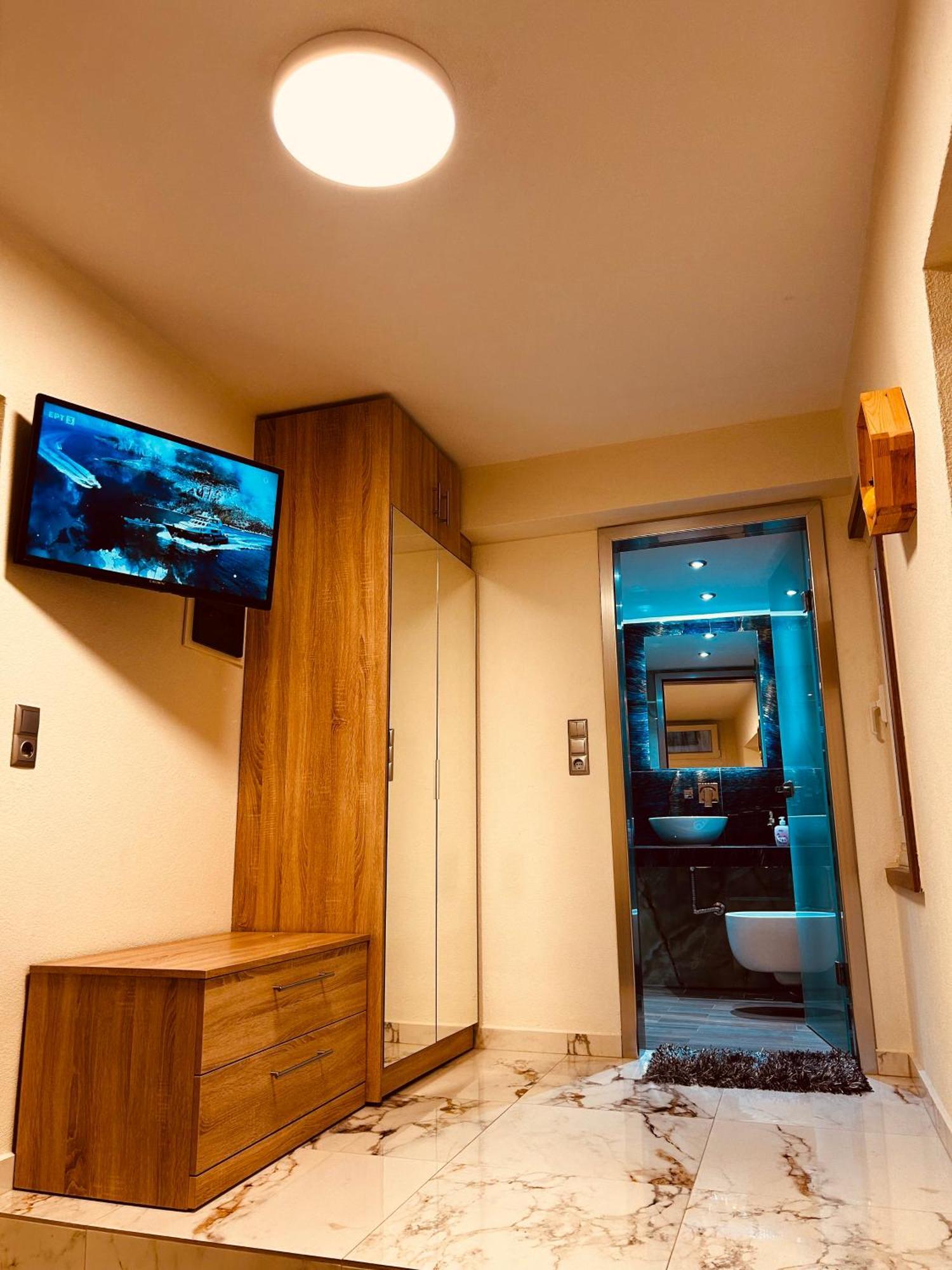 Marble House Apartment Кавала Екстериор снимка