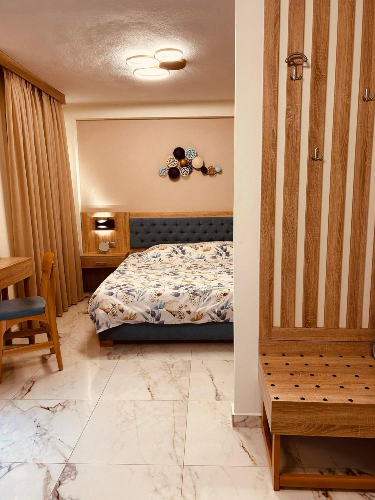 Marble House Apartment Кавала Екстериор снимка